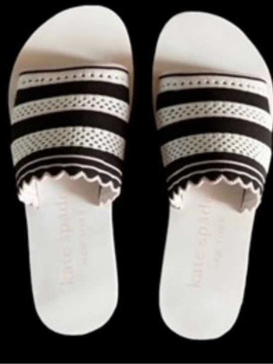 kate spade Shoes - Kate Spade NY Festival Slide
Sandal White Black Pink Fabric
Shoes Sz 7